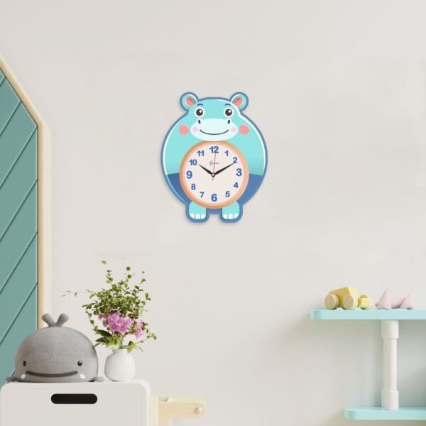 A hippo clock for kid's room